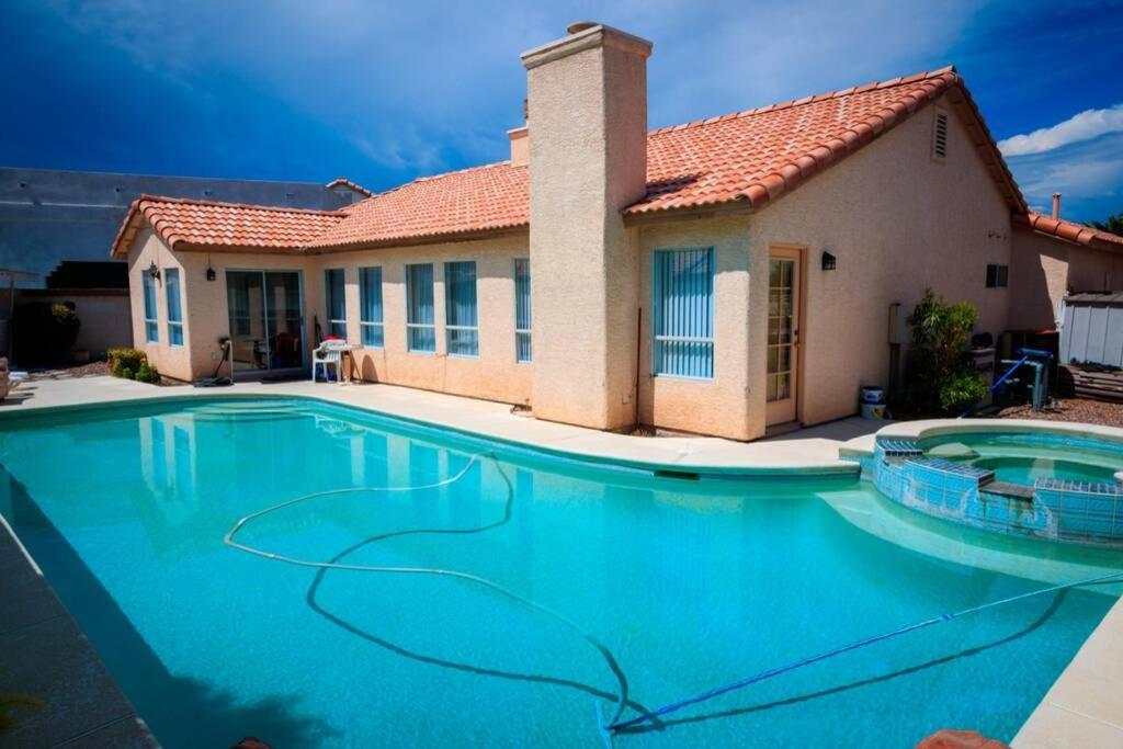 Luxury 1900 Sq Ft House Huge 46 Ft Pool & Hot Spa Las Vegas Luaran gambar
