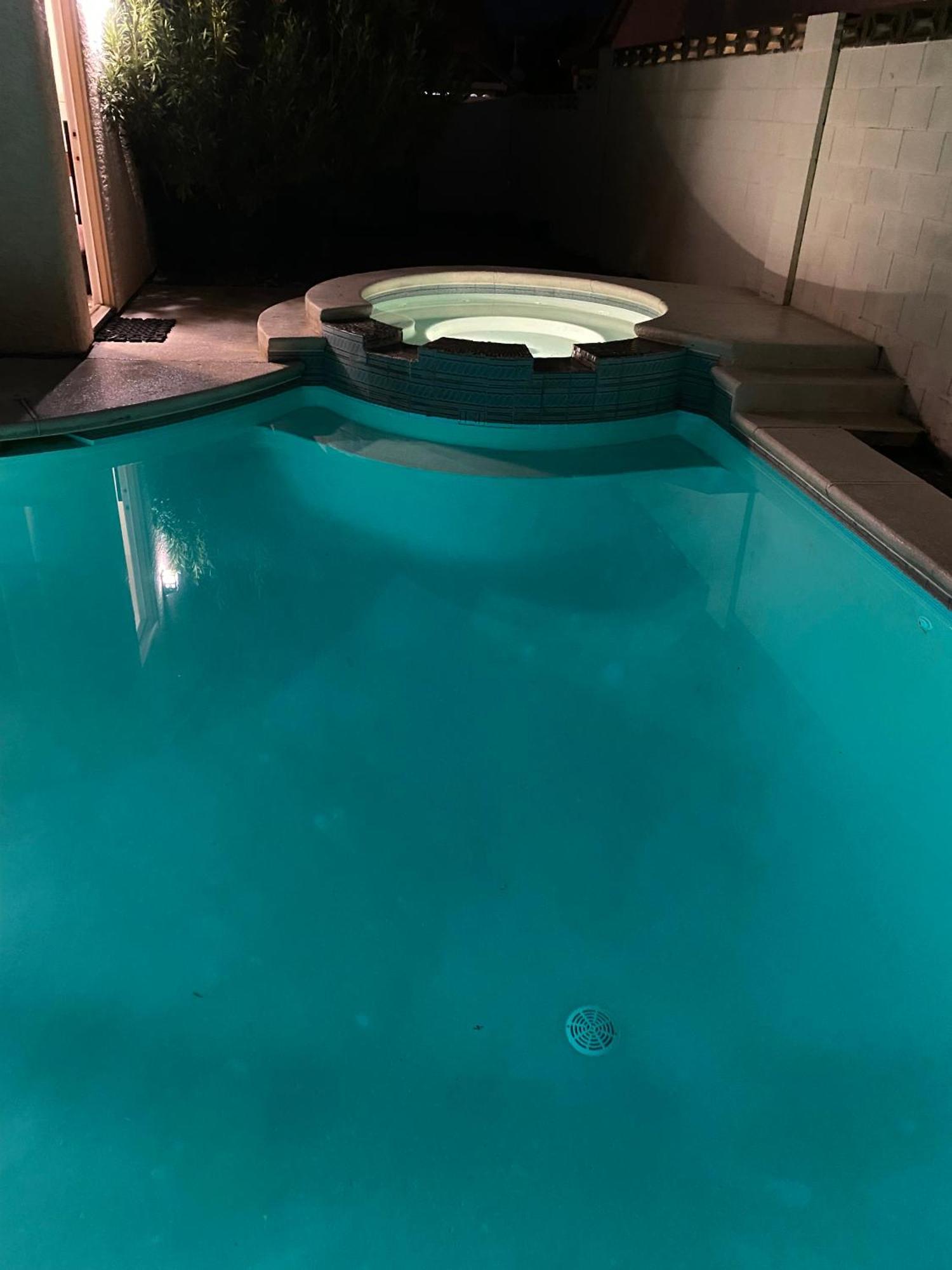 Luxury 1900 Sq Ft House Huge 46 Ft Pool & Hot Spa Las Vegas Luaran gambar